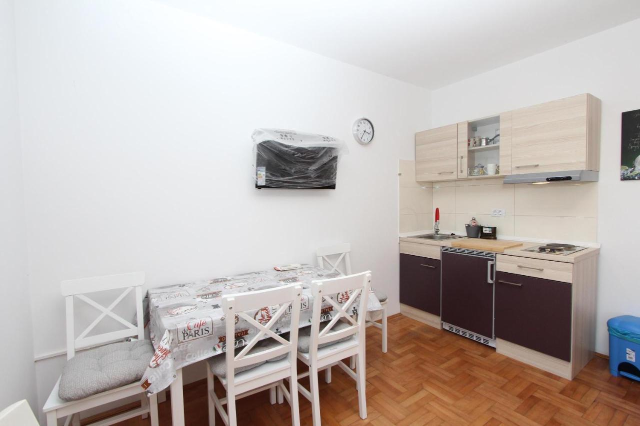Apartment Gabriel Rovinj Exterior photo