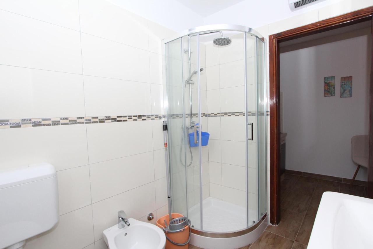 Apartment Gabriel Rovinj Exterior photo